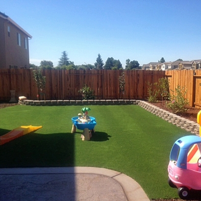 Synthetic Grass Westminster California Kindergarten Front