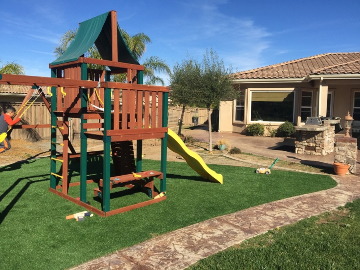 Artificial Turf Bombay Beach California School Back Yard