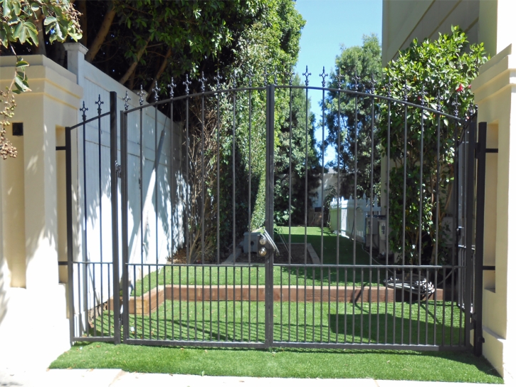 Synthetic Grass Sun City California Landscape Pools Back